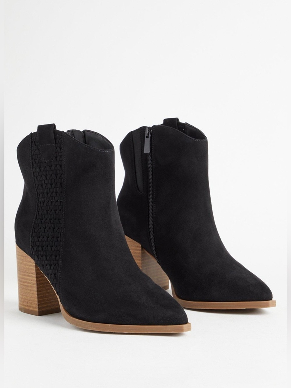 Torrid Women's Pointed Toe Ankle western Boots 10 WW